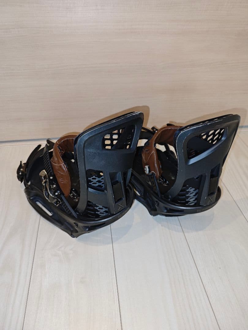 burton GENESIS (GENESIS X) EST Mサイズ