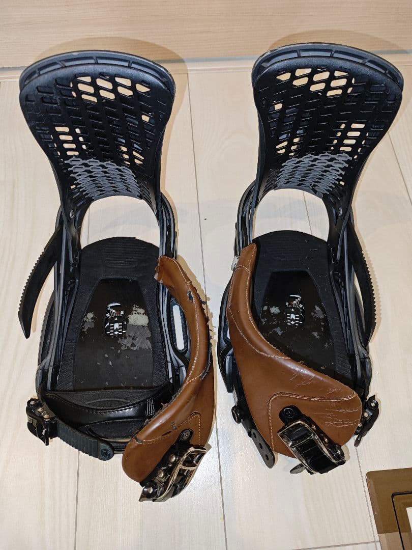 burton GENESIS (GENESIS X) EST Mサイズ
