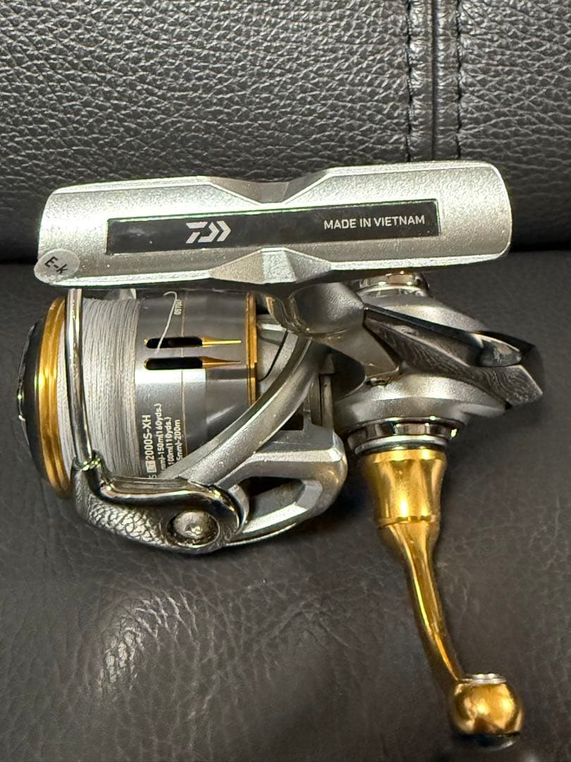ダイワ スピニングリール 18フリームスLT2000S-XH