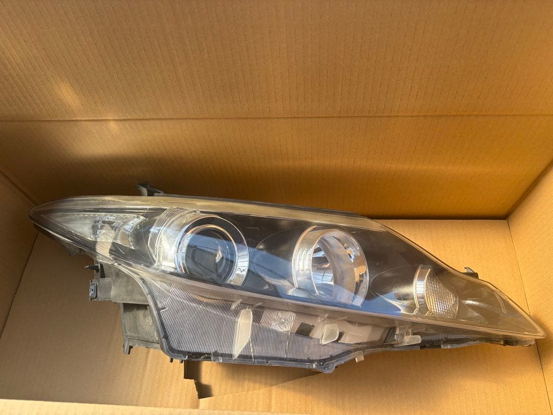 エステマ　ACR50W ヘッドライト 左右