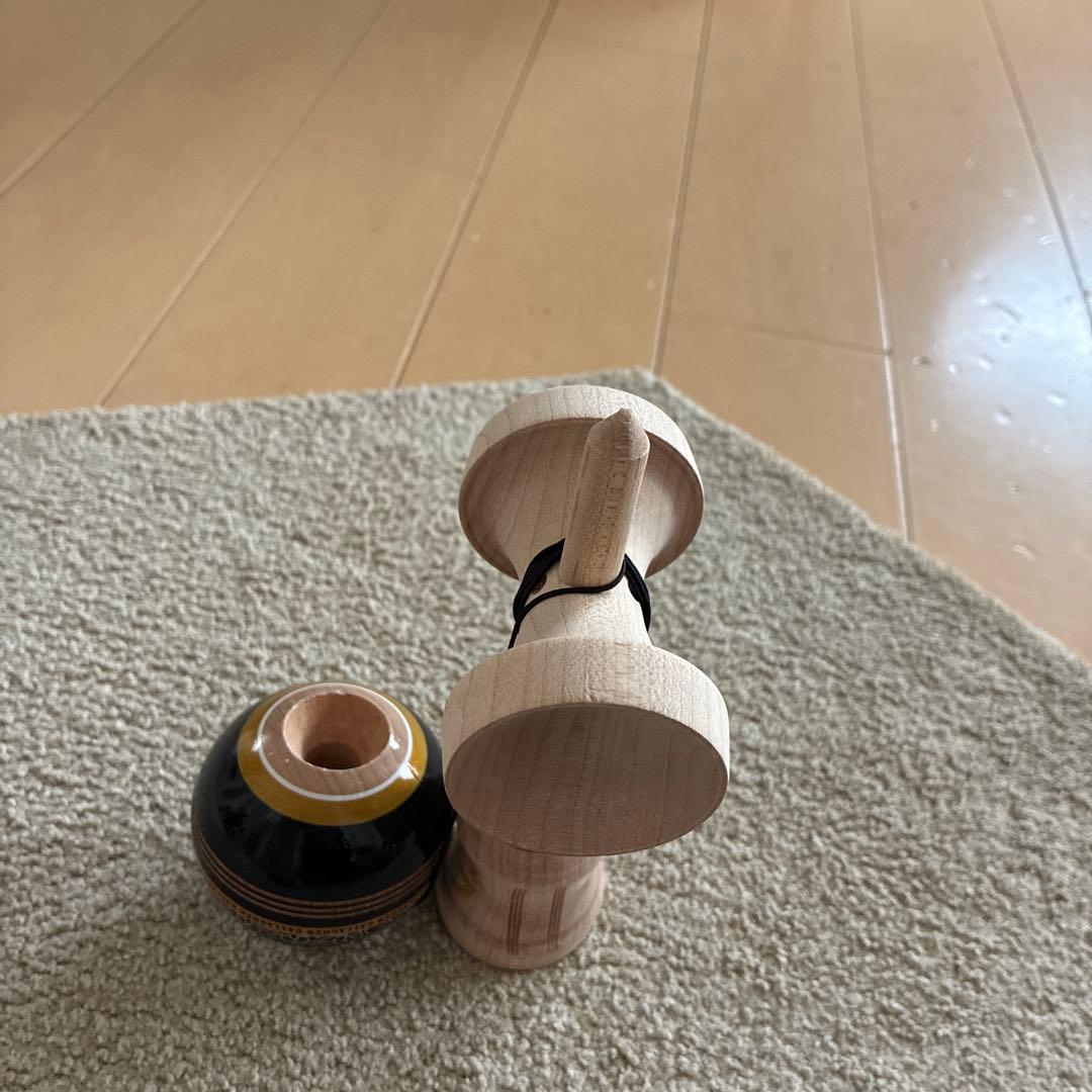 LOTUS KENDAMAS GALLAGHER けん玉
