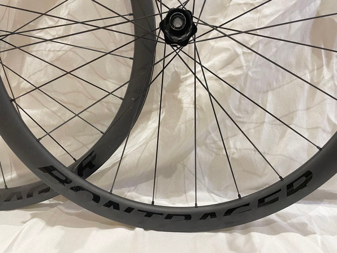 Bontrager Aeolus Pro 37 TLR ディスクロードホイール