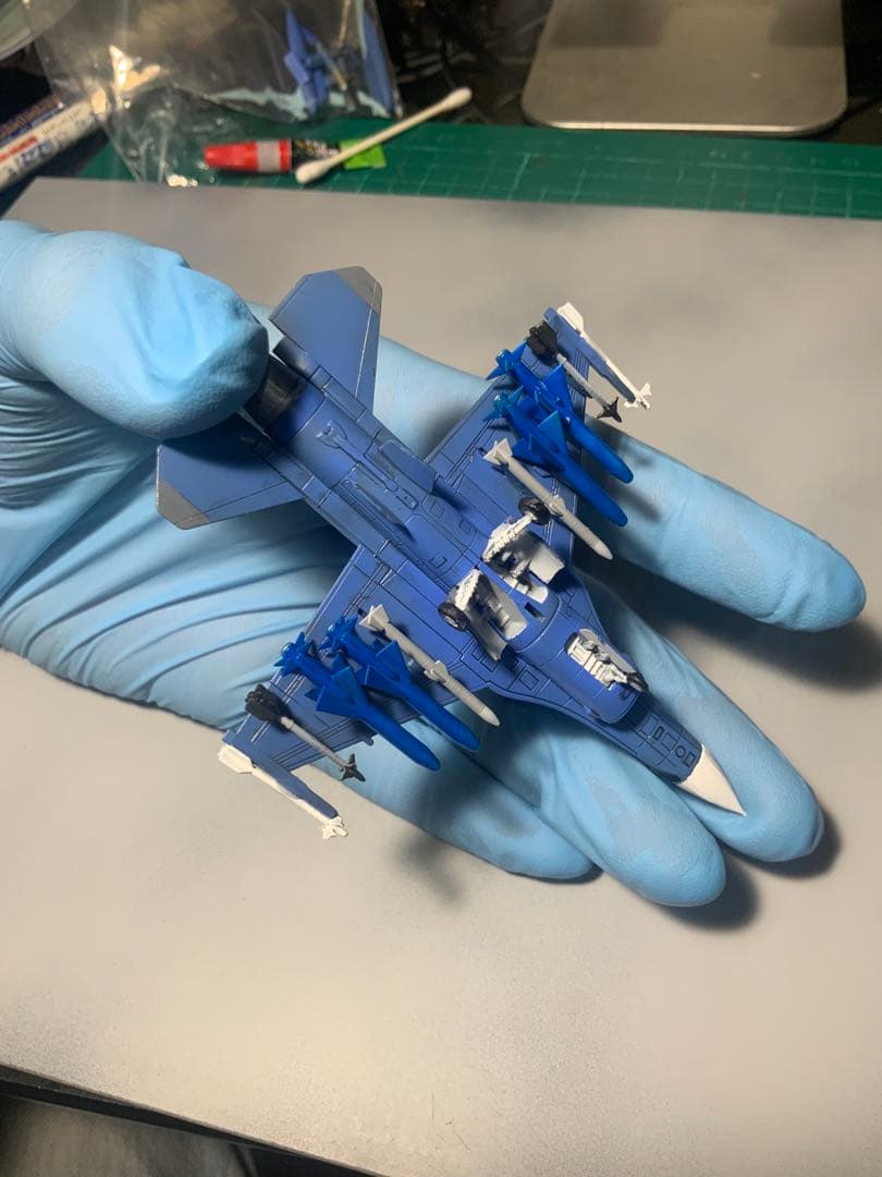 1/144スケール、プラッツF2A戦闘機オーシア空軍仕様