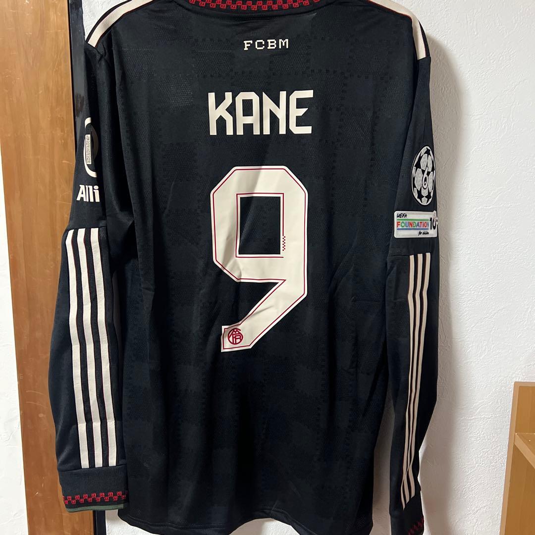 adidas FCバイエルン KANE 9 長袖シャツ L