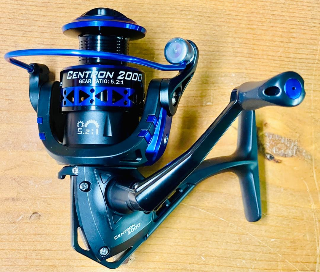 KastKing CENTRON 2000 スピニングリール