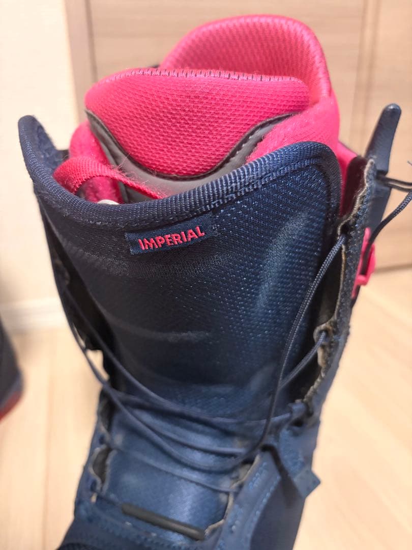 Burton Imperial スノーボードブーツ ネイビー/ピンク