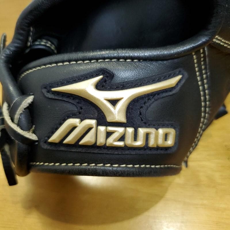 ミズノ グローバルエリート Lシリーズ 激レア 最高革質 内野用 軟式グローブ