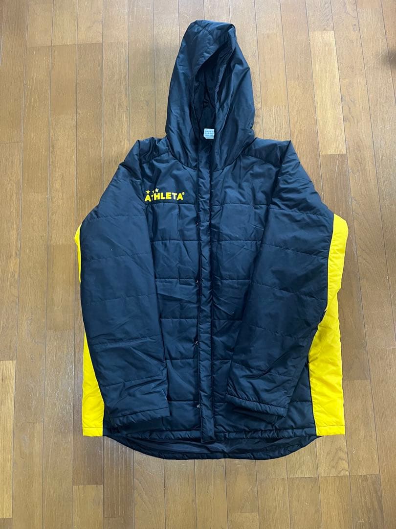 ATHLETA ベンチコート ブラック/イエロー