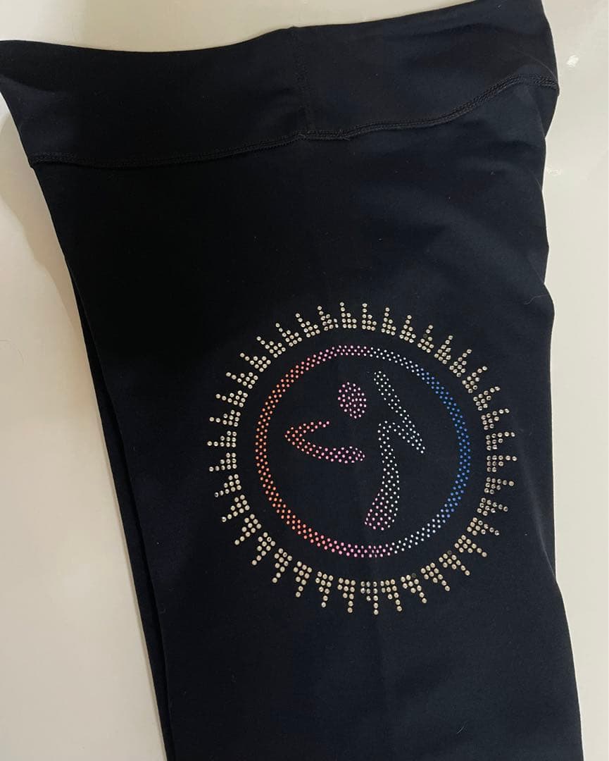 正規品★USED!ZUMBA レギンスS 黒Swarovski 左側