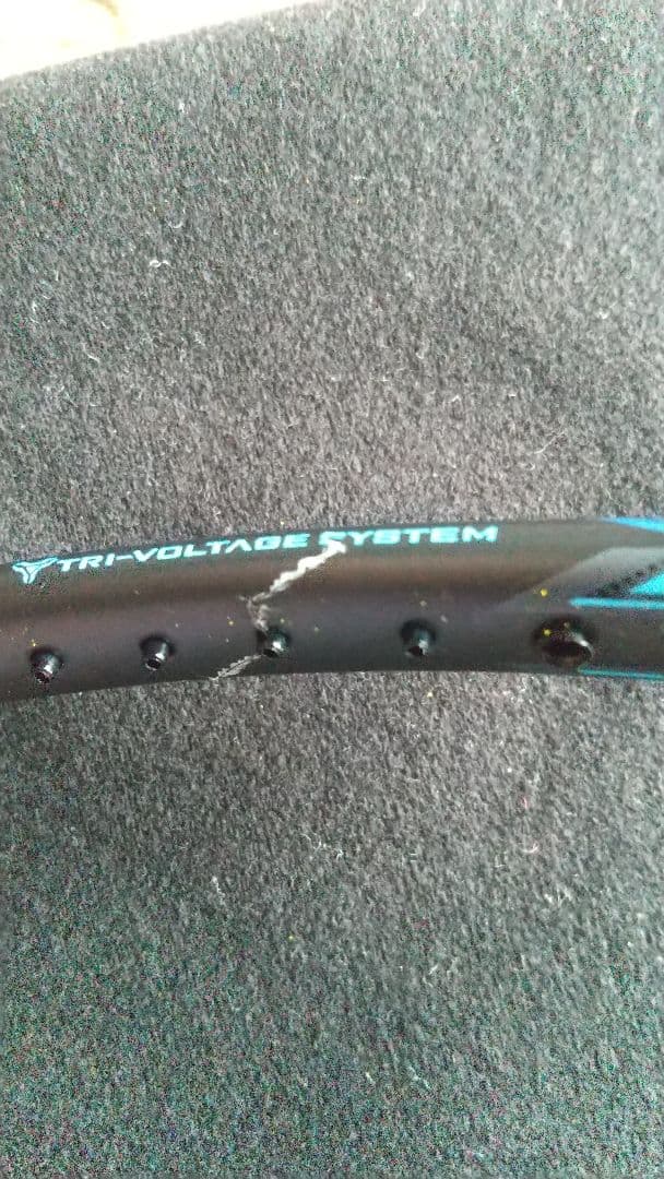 【ジャンク品】ヨネックス　ボルトリックZフォース2 ３Ｕ５
