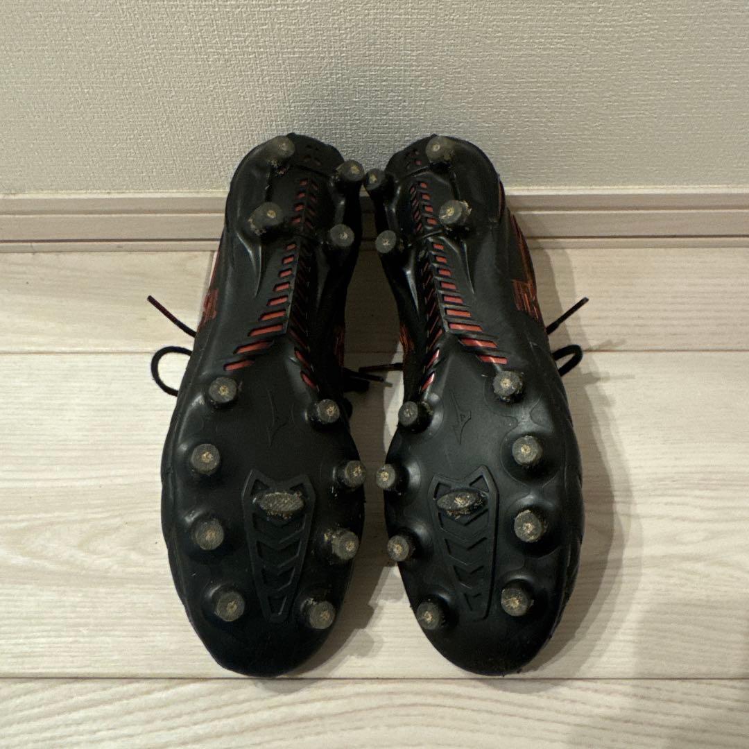 Mizuno Morelia NeoIV ブラック×ルビーレッド