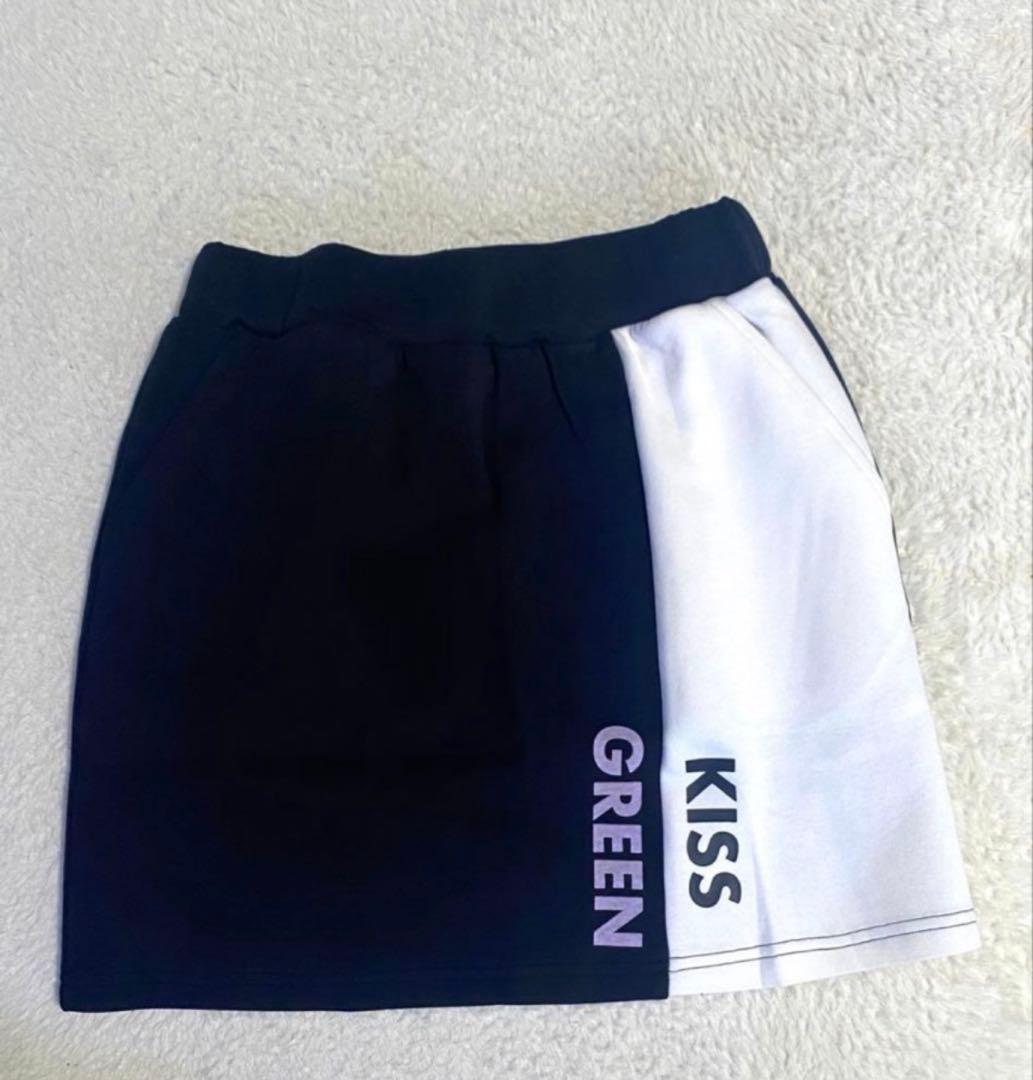 KISS GREEN ハイネックシャツとスカートセット