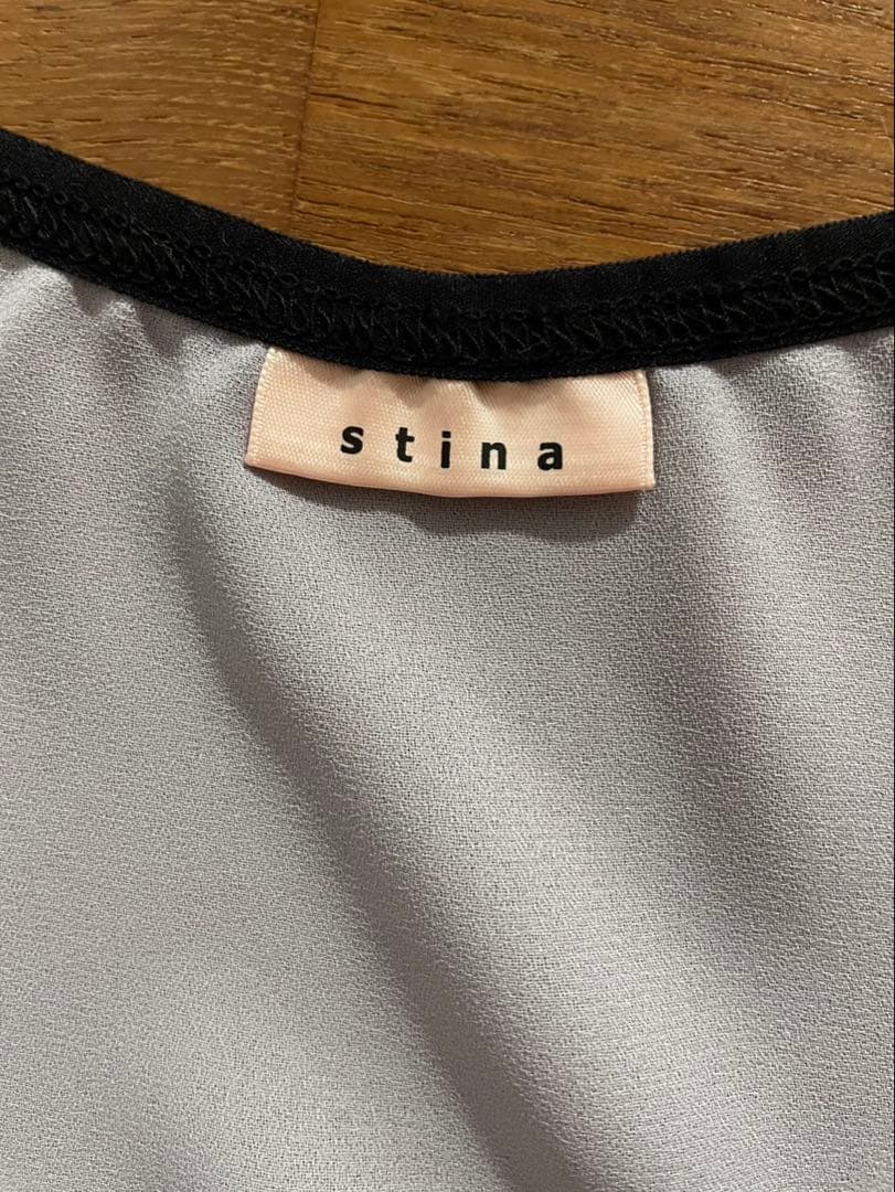 スティナ　stina ブラックリボンスカート(グレイッシュブルー)