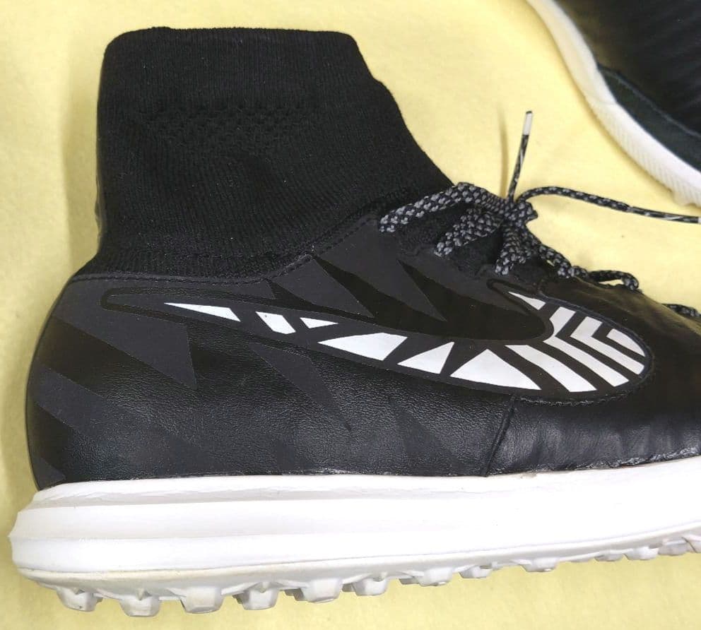 ナイキ☆NikeマジスタXプロキシモストリートＴＦ 25.5ⅽⅿ