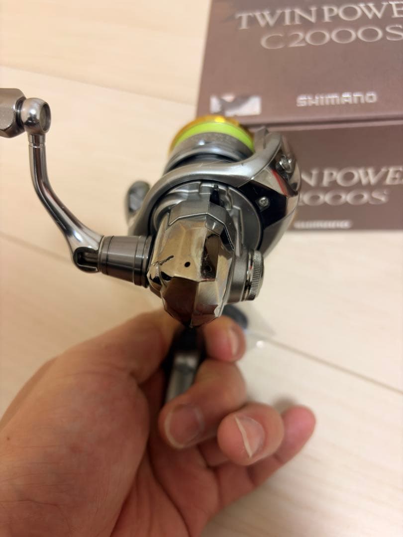 SHIMANO 11TWIN POWER C2000S スピニングリール
