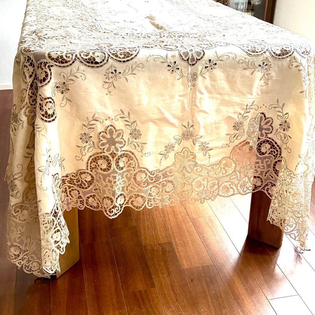 【圧巻の特大サイズ】豪華レース刺繍 テーブルクロス 165×250 汕頭風