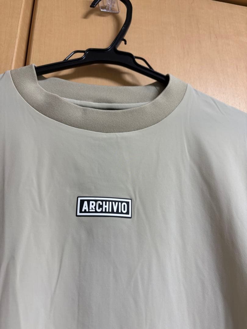 【新品未使用】ARCHIVIO ベージュ 長袖プルオーバー