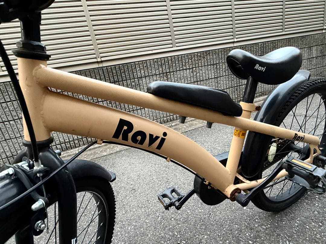 【世田谷区引取可Eizer Ravi 18インチ子供用自転車 ベージュ 小傷あり