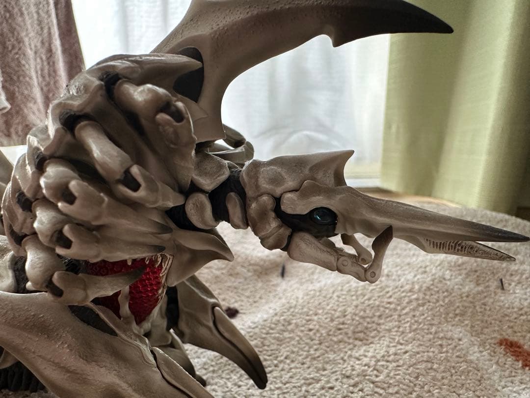 特撮リボルテック　レギオン　箱痛み大
