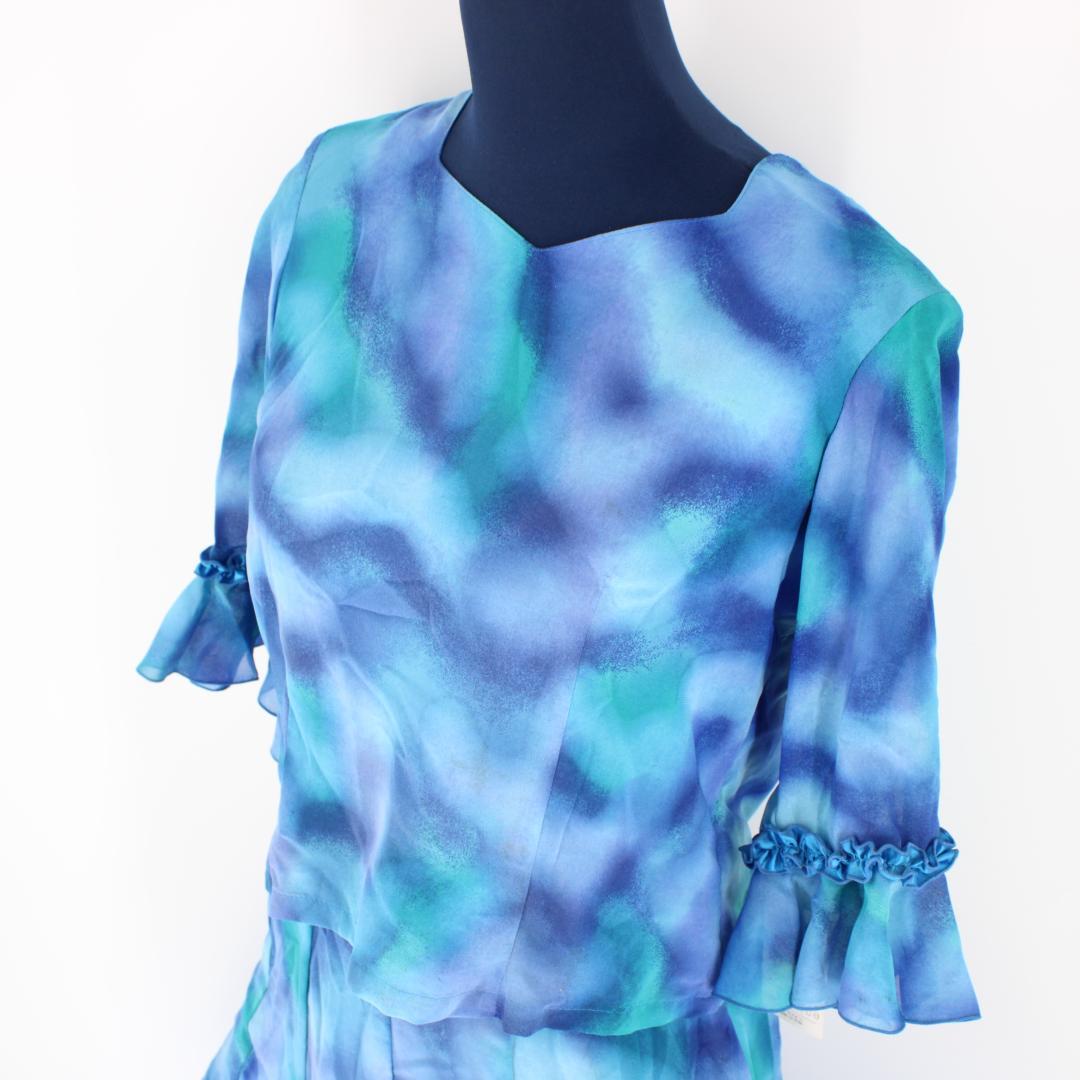 【美品 日本製社交ダンス衣装】上下セット トップス スカート LAFORET 青