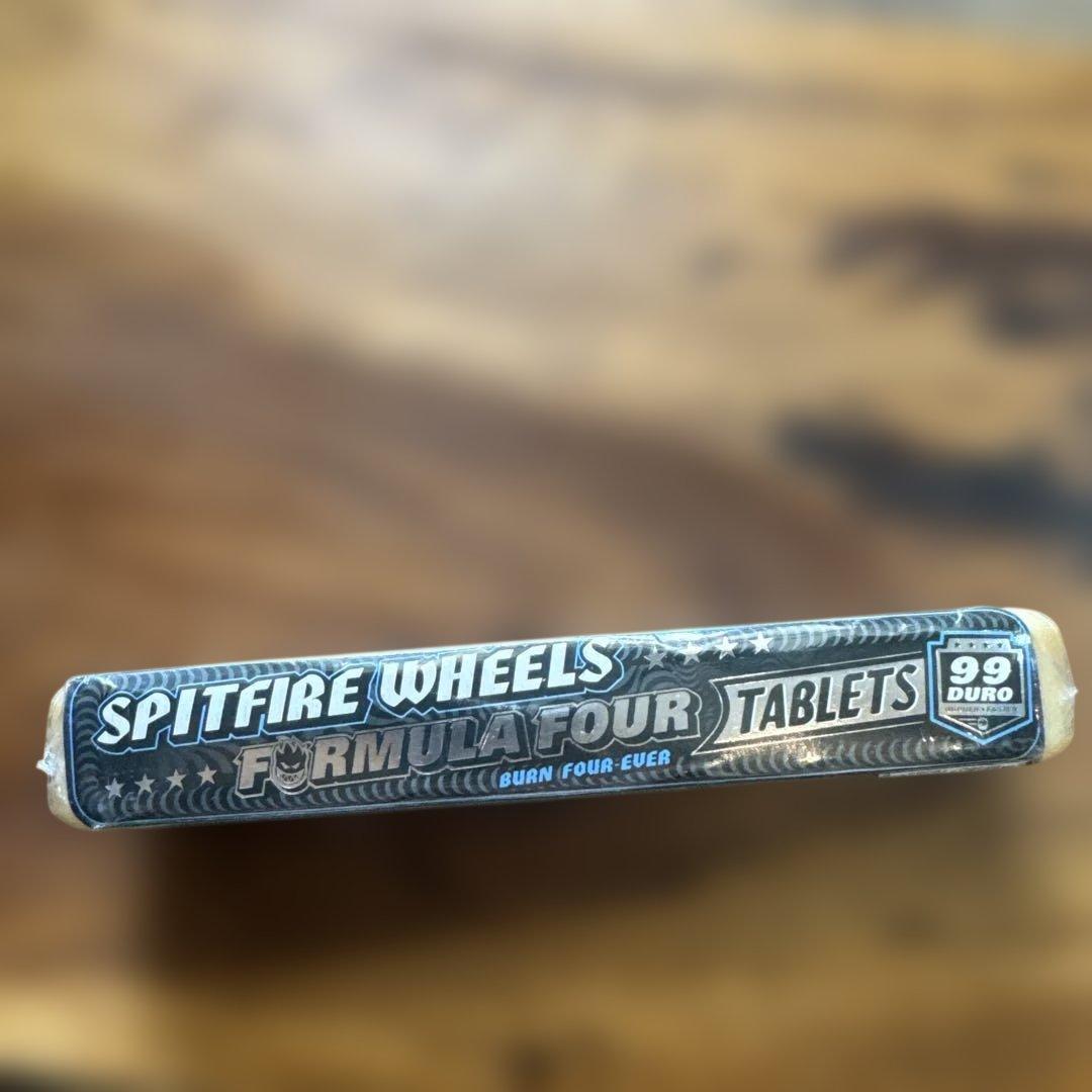 Spitfire フォーマル4タブレット54mm99a スケボー ウィール