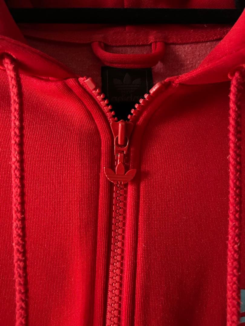 adidas レッド フルジップジャケット
