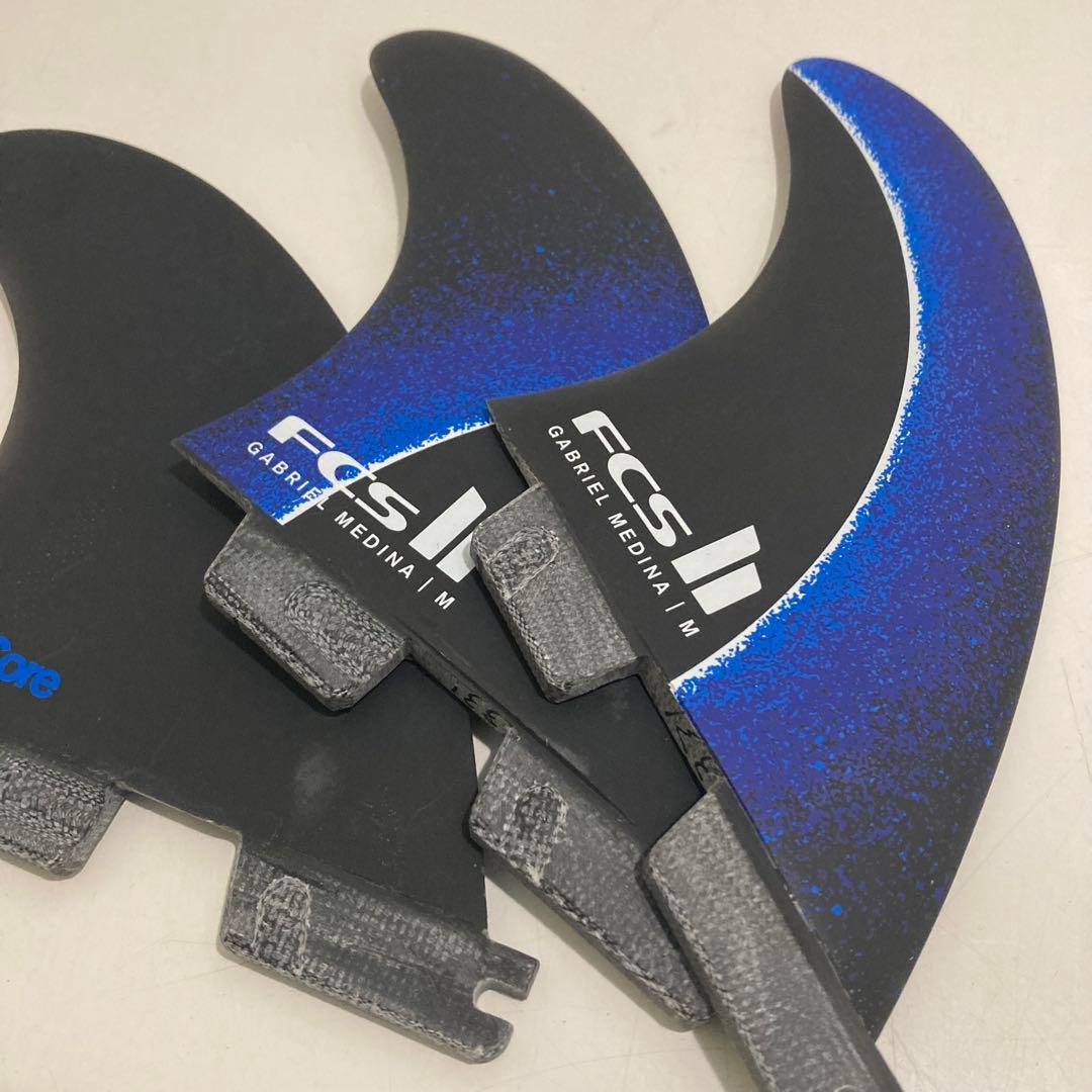 新品 正規 サーフィン フィン FCS II ガブリエル メディーナ ブルー M