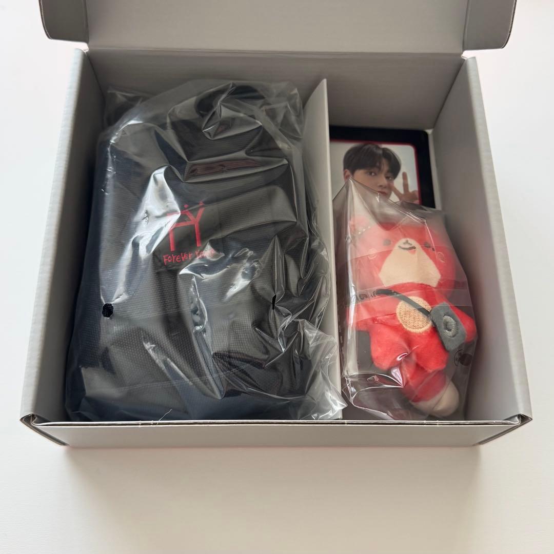 ATEEZ ウヨン 2023 センイルmd Birthday Kit