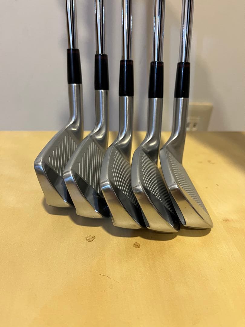 明日まで値引き　オノフ クロ アイアン 2024 #6〜PW モーダス105