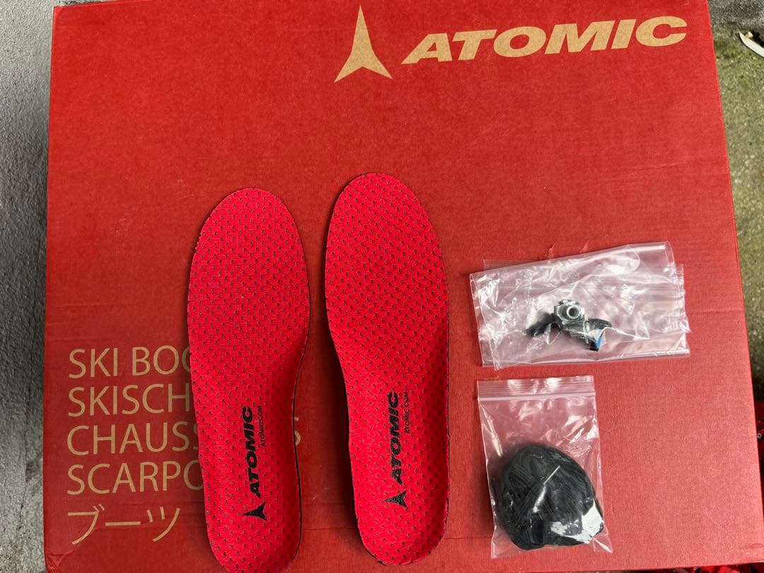 Atomic REDSTER TEAM ISSUE110 スキーブーツ
