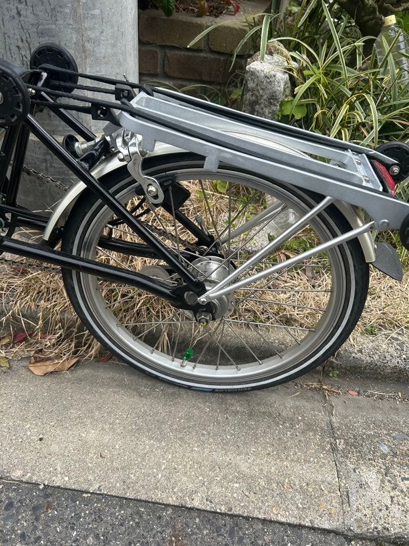 ブロンプトン　ミニベロ　小径車　自転車　イギリス　折りたたみ