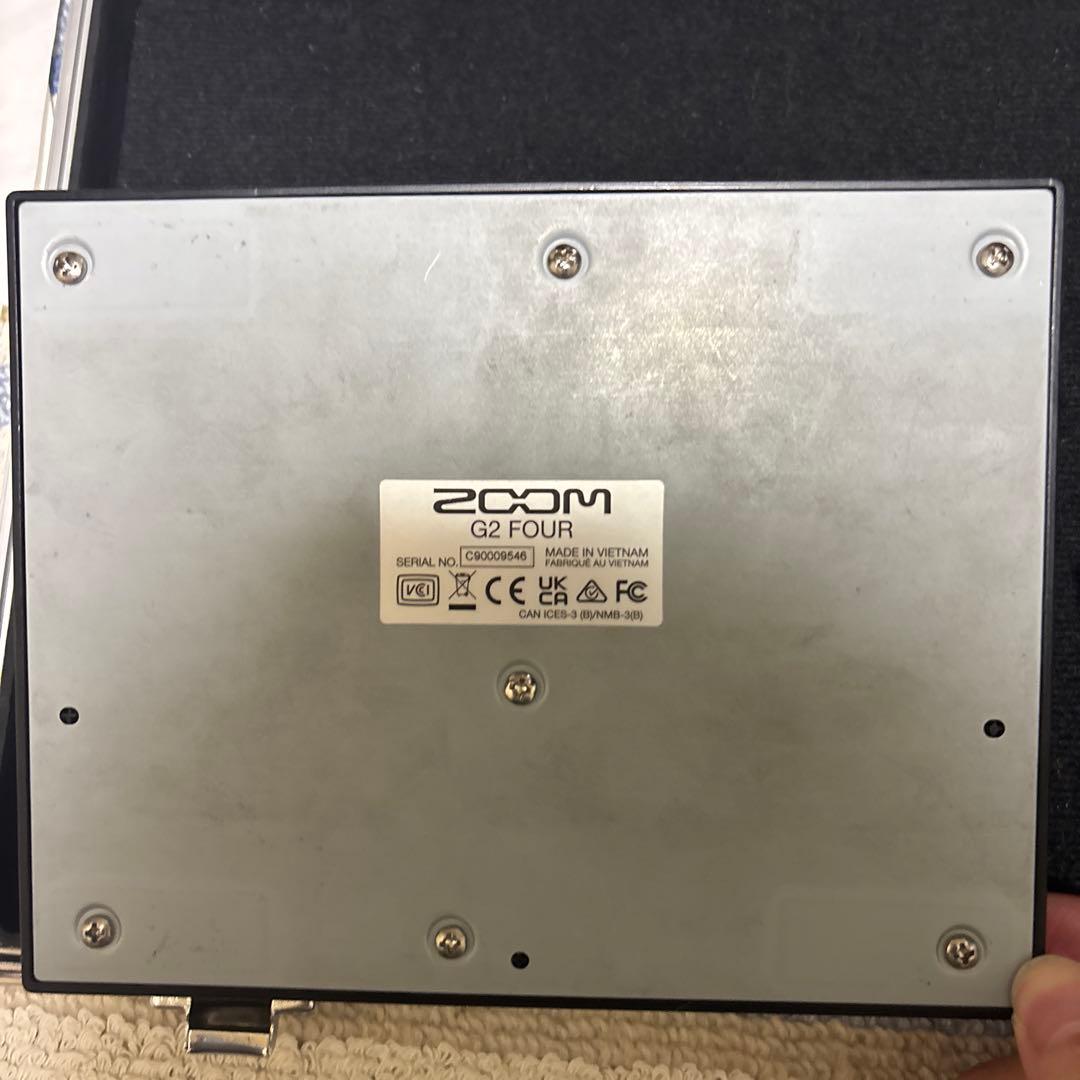 ZOOM G2 FOUR ズーム ギター マルチ エフェクター
