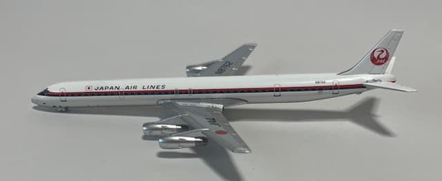 JAA  / JAL DC-8-61 2機セット 1機に難あり