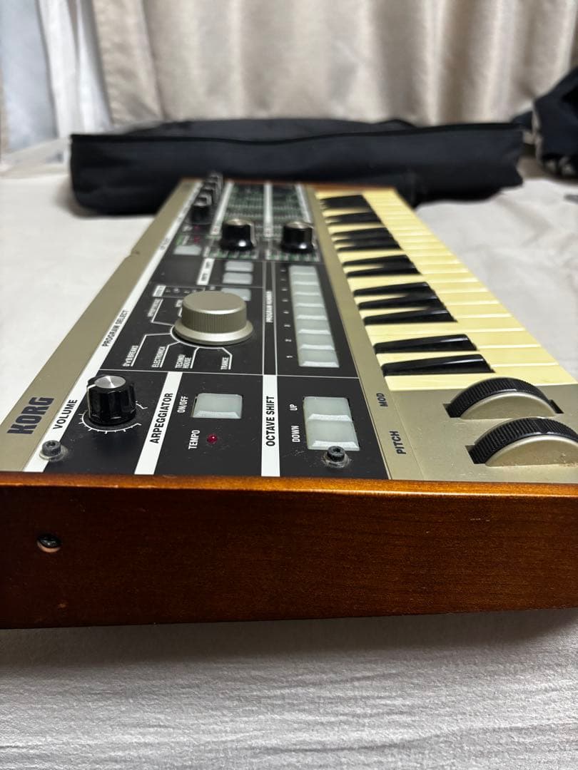 KORG アナログシンセサイザー