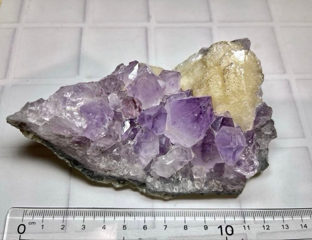カルサイト共生　アメジスト　原石　ラフストーン　クラスター　紫水晶　大サイズ