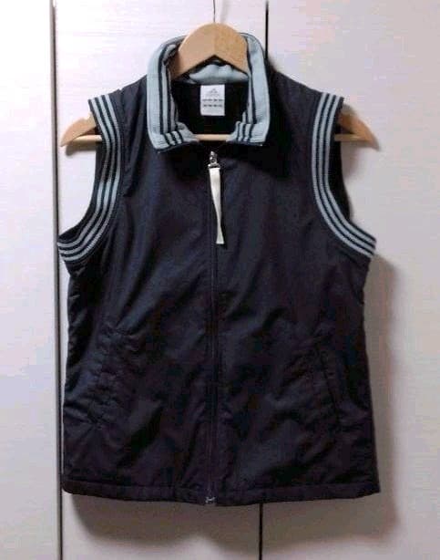 Adidas ベスト　L