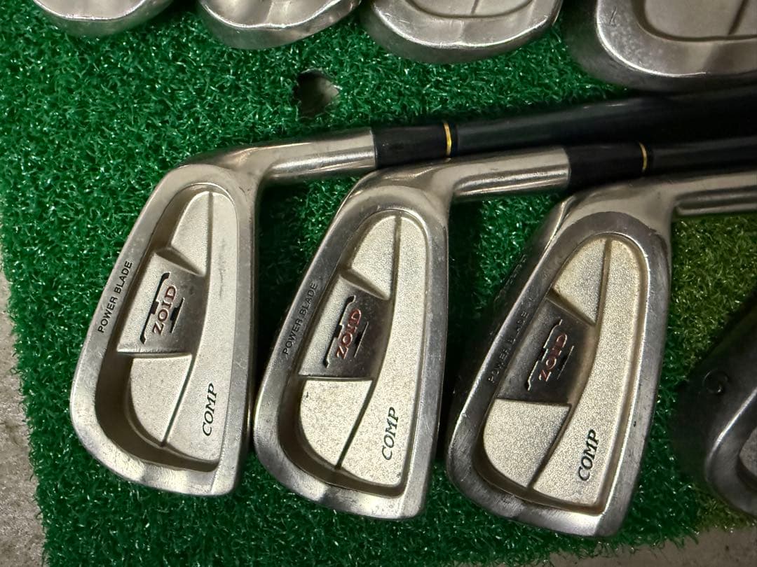 MIZUNO T-ZOID comp、PRGR zoom C4 、zoom F