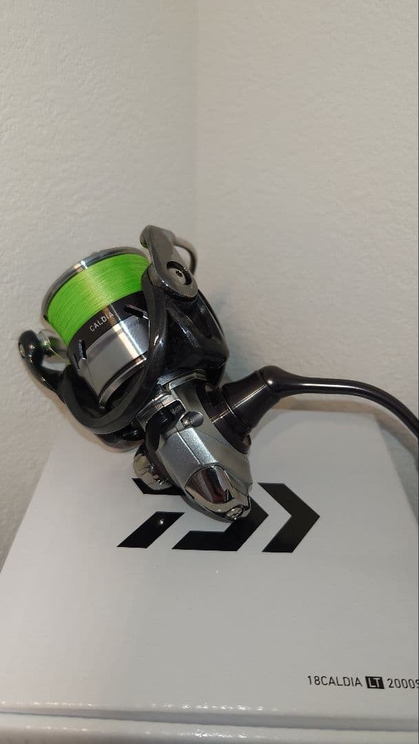 DAIWA 18CALDIA LT 2000S-XH スピニングリール