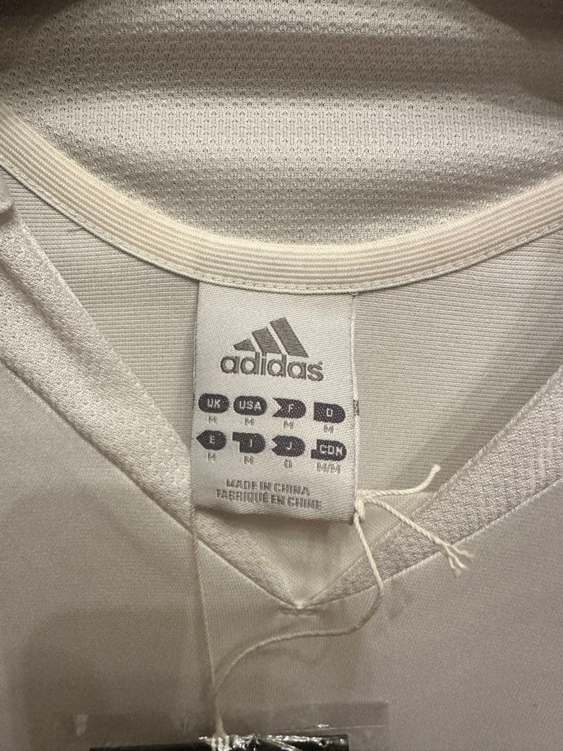 05/06 adidas レアル・マドリード　ユニフォーム 新品未使用タグ付き