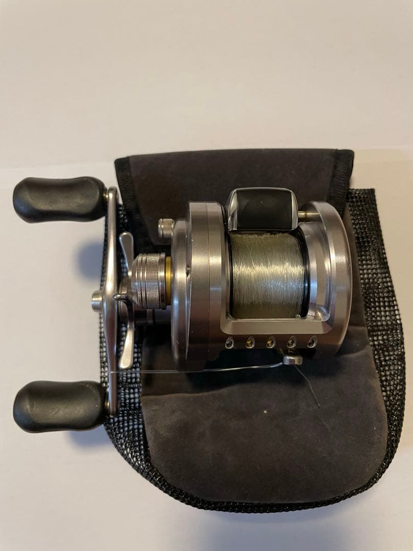 リール SHIMANO CALCUTTA CONQUEST 200DC