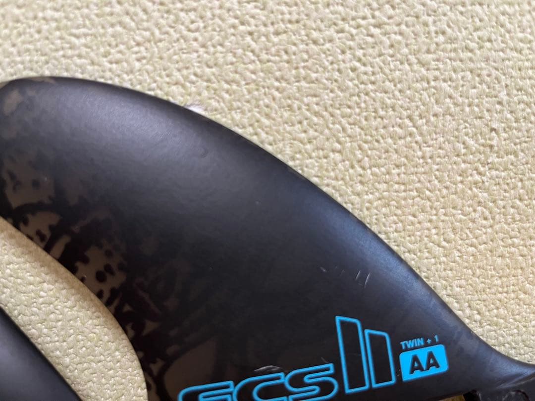 AIPA FCS II サーフボード　フィン