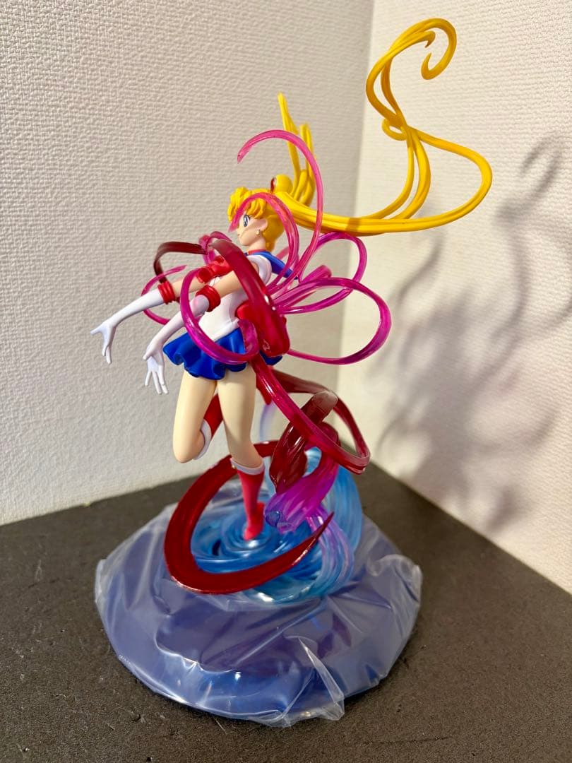 フィギュアーツZero chouette 美少女戦士　セーラームーン　フィギュア