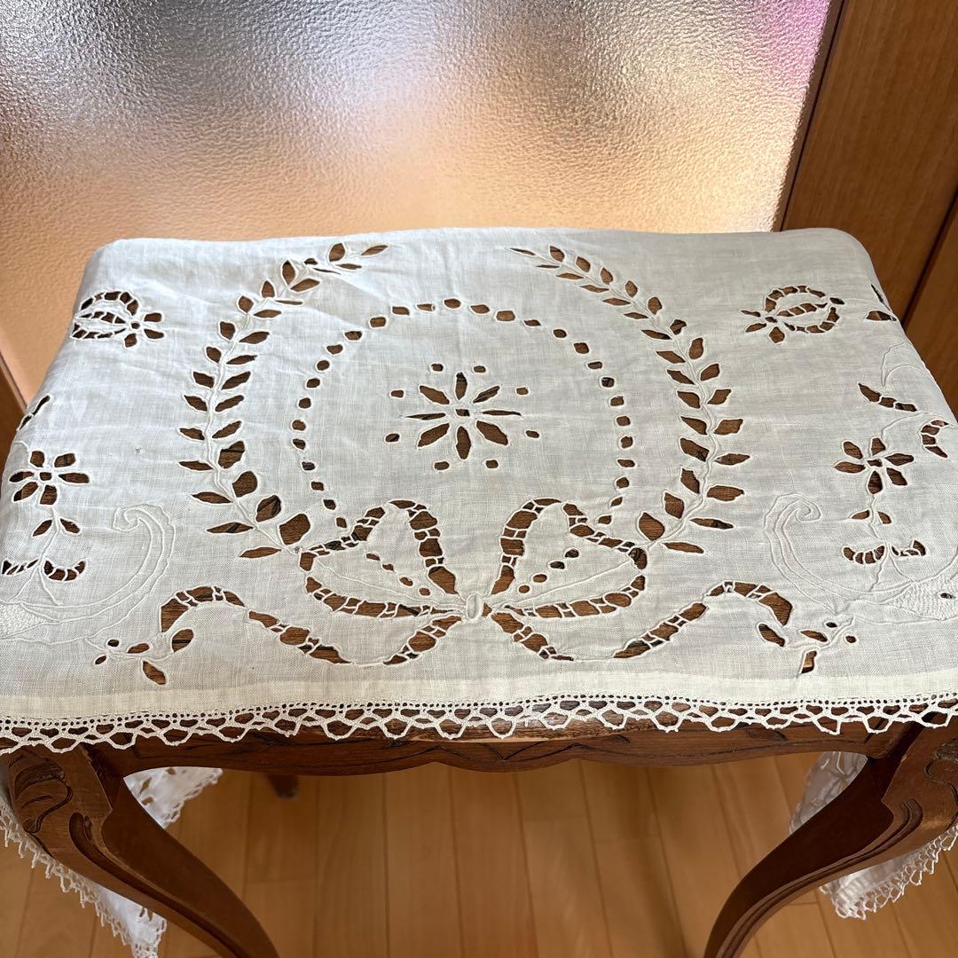 フランス　アンティーク　棚飾り布　レース生地　リネン　手刺繍