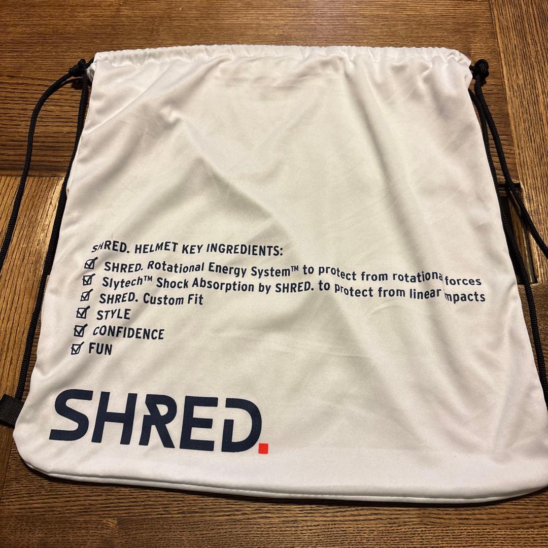 新品未使用mini SHRED. スキー用ヘルメット 青