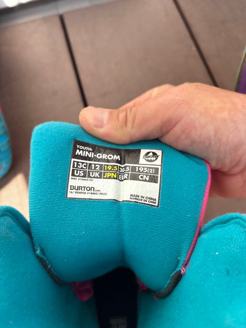 BURTON CHICKLET 100 キッズ スノーボードセット