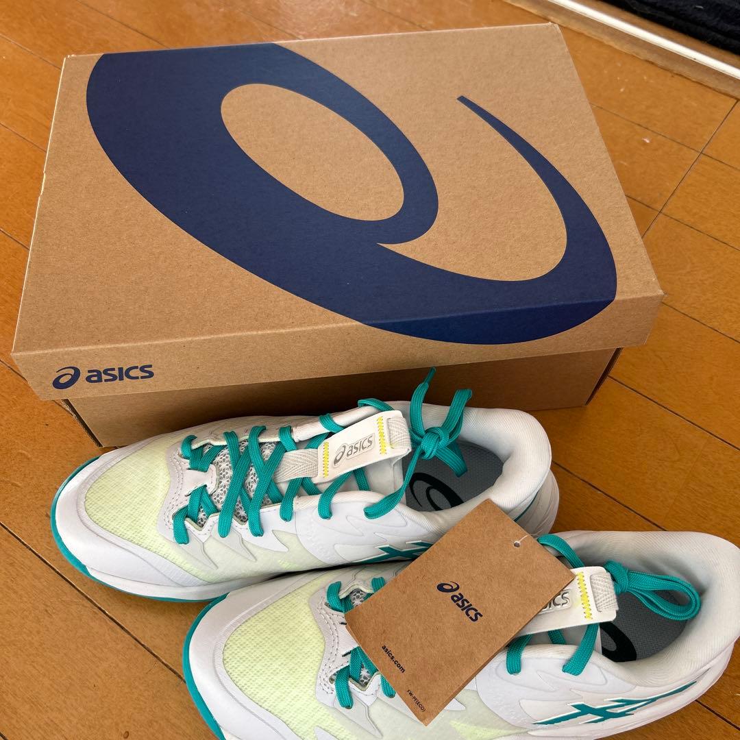 asics バスケットボールシューズ ホワイト/ターコイズ