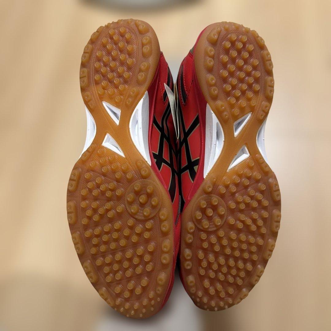 asicsアシックス　フットサルシューズ人工芝　26センチ