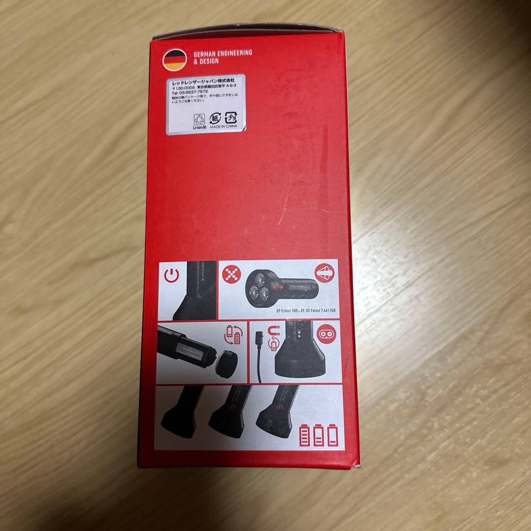 ライト・ランタン LEDLENSER P18R SIGNATURE FLASHLIGHT