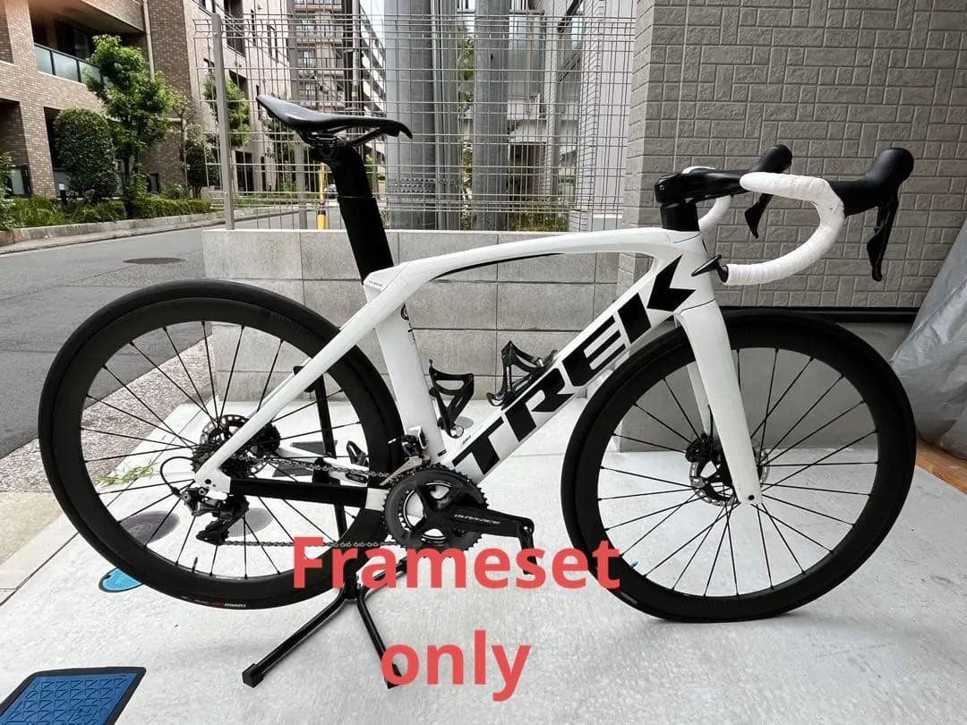 【美品】 TREK MADONE 2022 フレームセットのみ