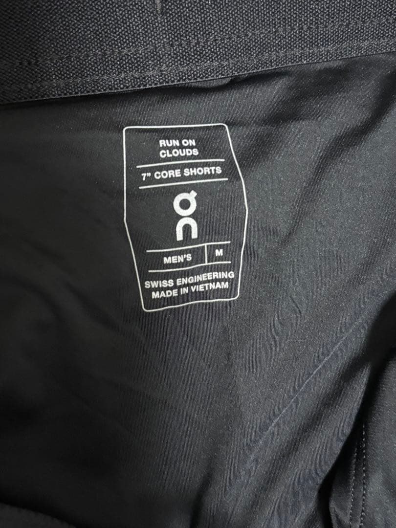 ON 7インチ コアショーツ（7” Core Shorts）　M 新品未使用
